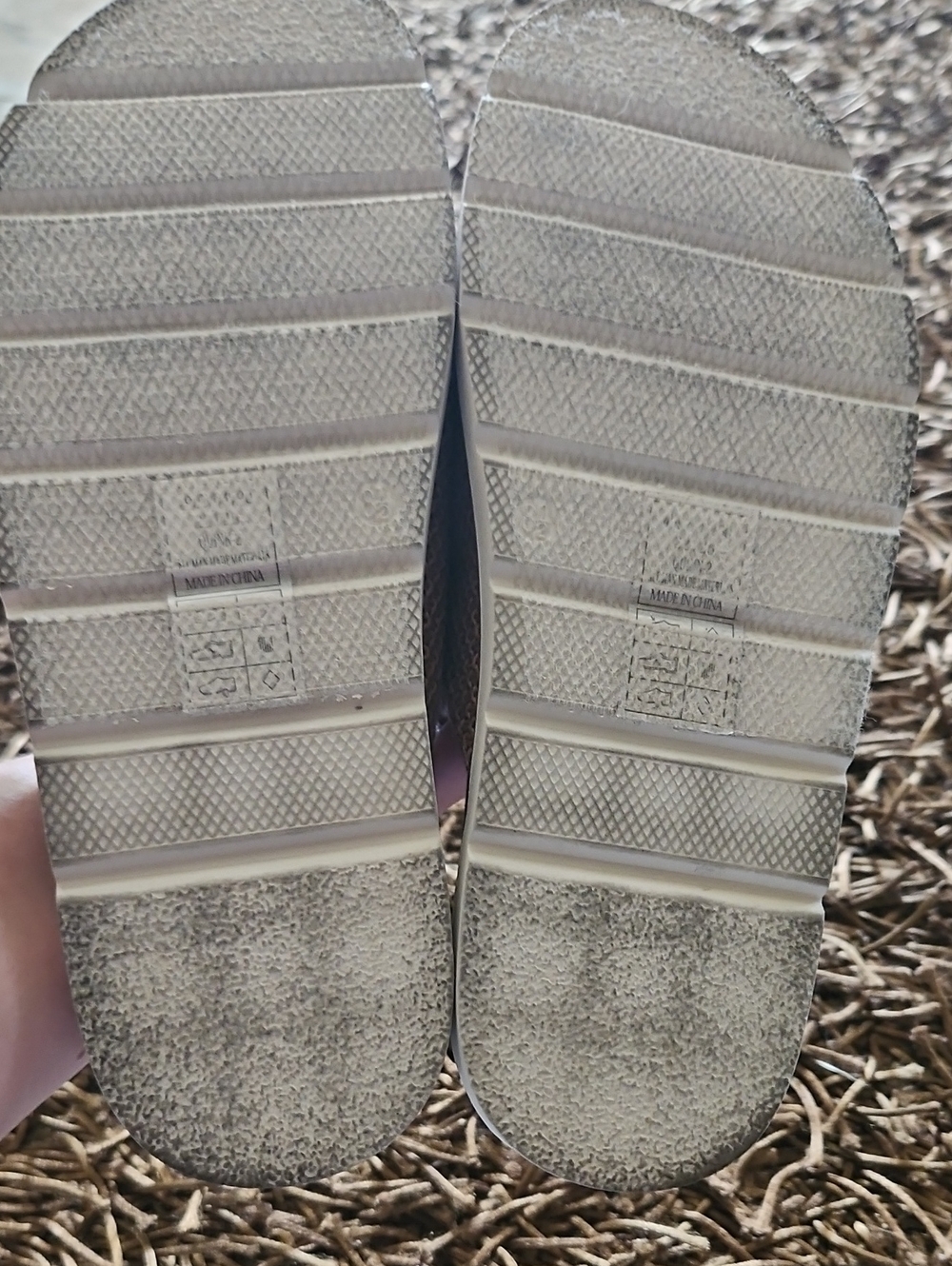Pierre Dumas Women's Taupe Knit Slide Sandals with Buckle Size 8.5 - Picture 6 of 7